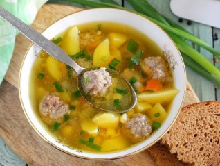 Суп с фрикадельками