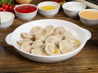 Пельмени мясные с маслом